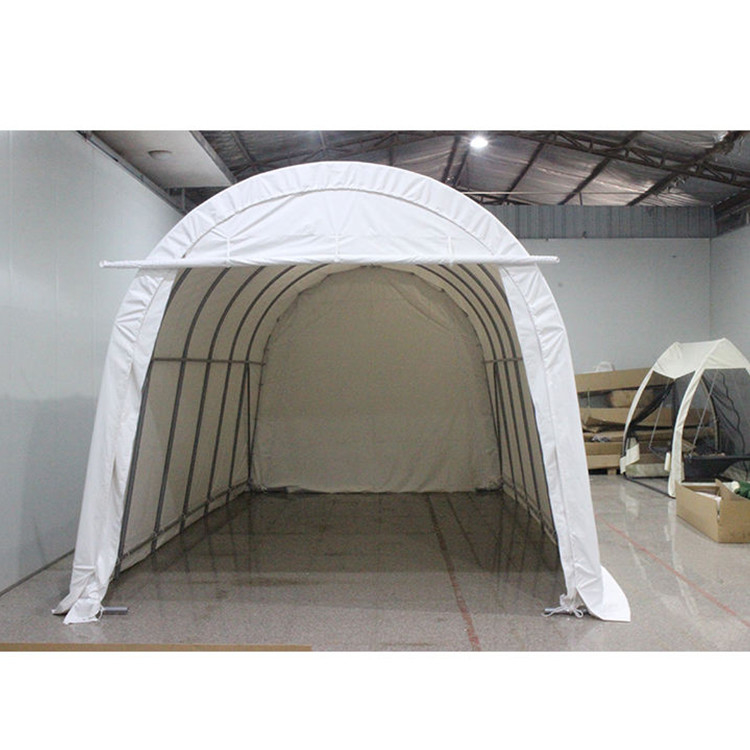 バックヤードと屋外キャンプ用の充気式駐車場 洗車シェルター 400*730*330cm